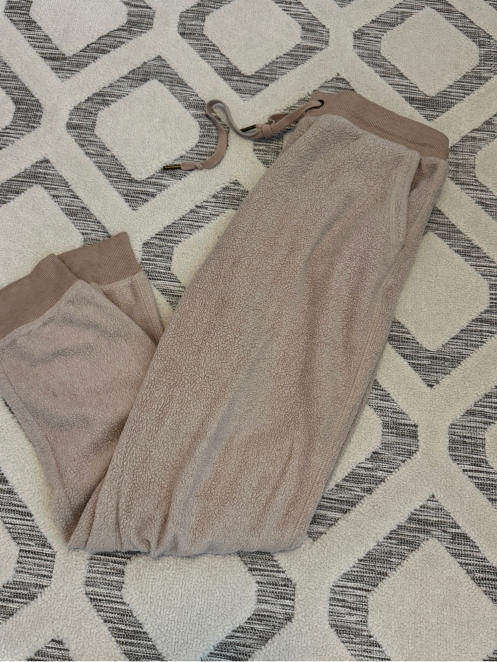 Z Supply Cozy Fleece Joggers in Taupe
